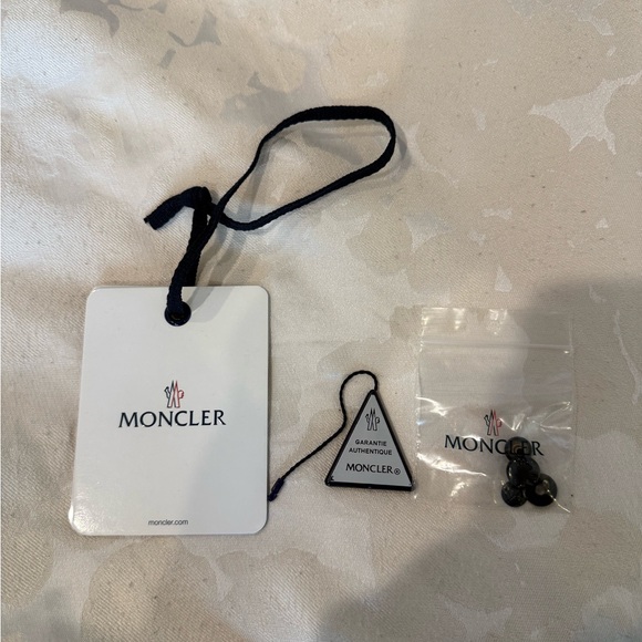 Moncler Bady Jacket Navy - Picture 12 of 15